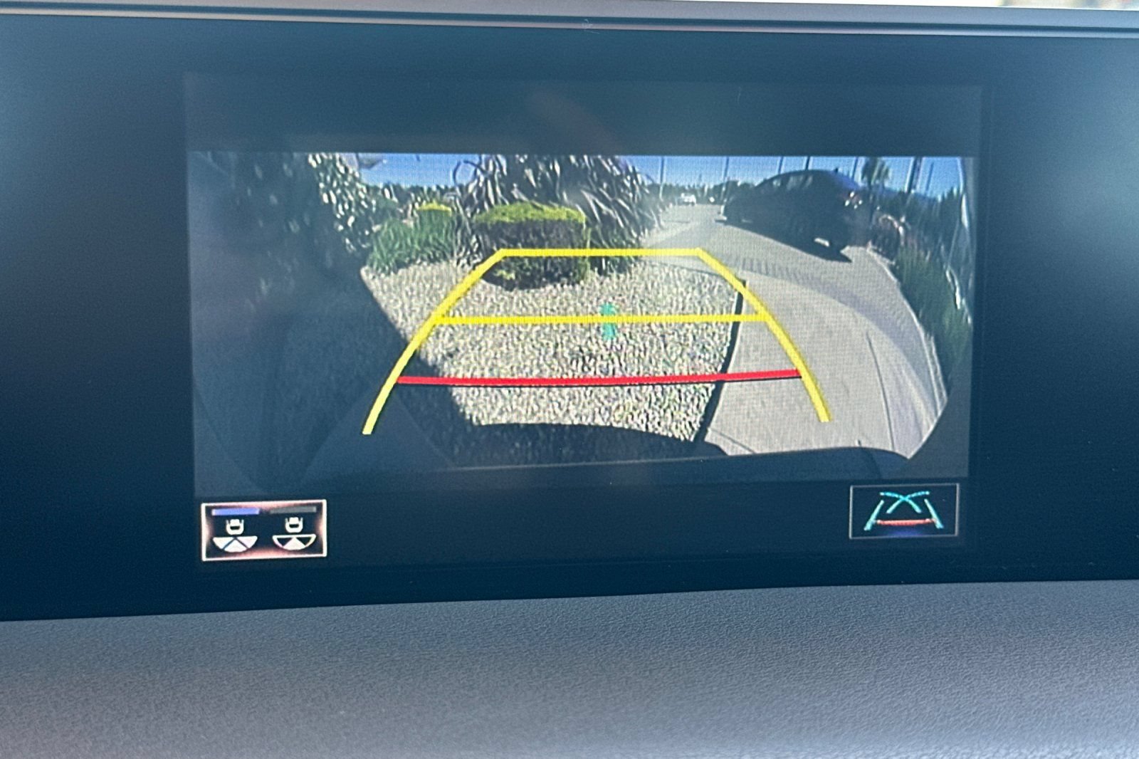 Used 2020 Lexus UX 250h w/ Accessory Package 2 AWD/4WD image 22