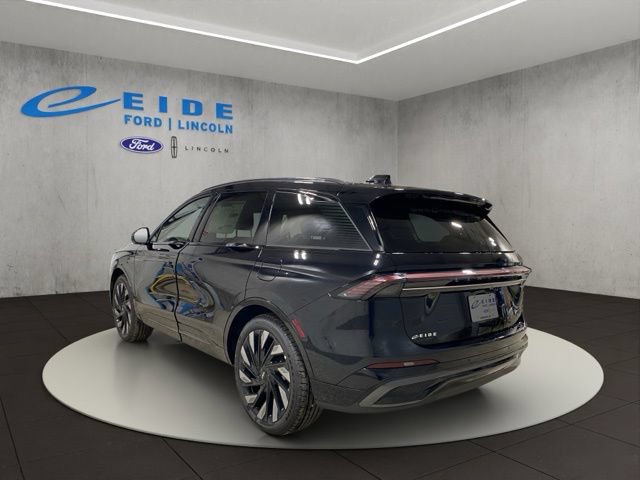 New 2026 Lincoln Nautilus Reserve w/ Jet Appearance Package AWD/4WD image 7