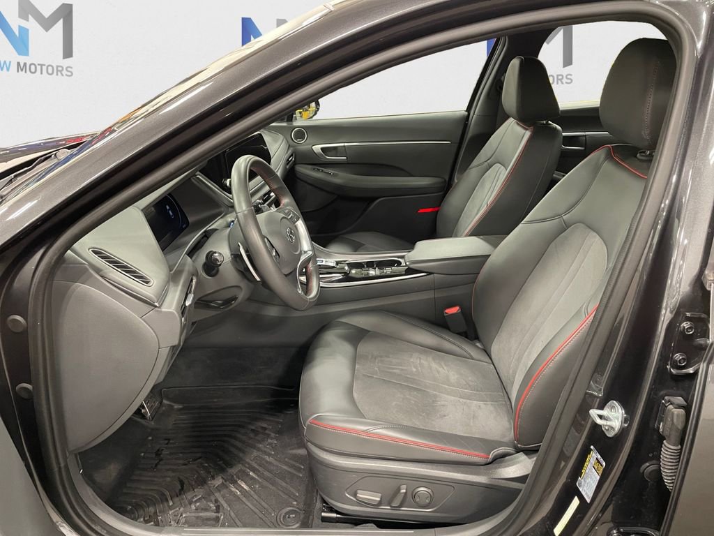 Used 2021 Hyundai Sonata SEL Plus w/ Tech Package image 9