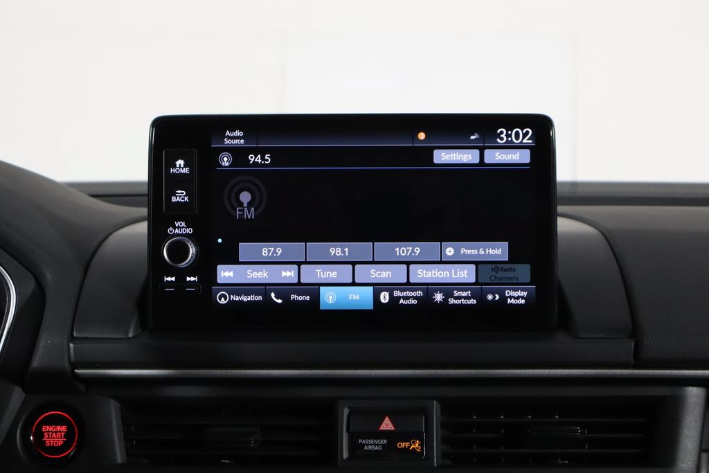 Used 2025 Honda Pilot Touring image 29