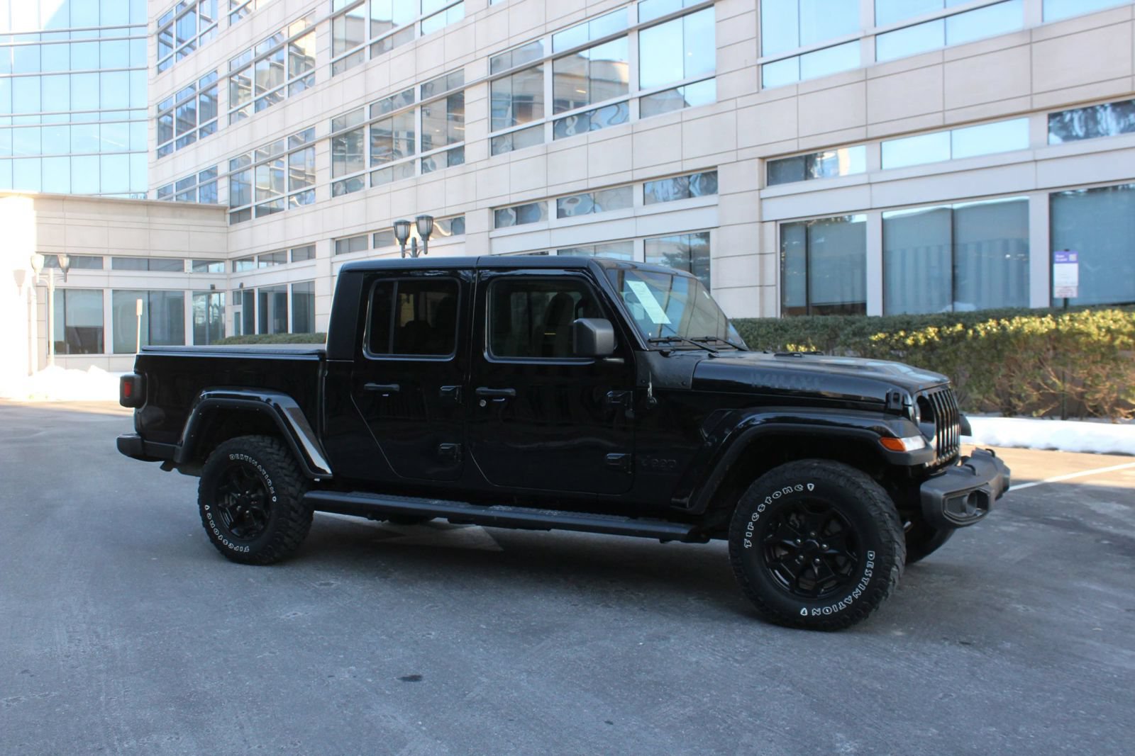 Used 2021 Jeep Gladiator Sport AWD/4WD image 2