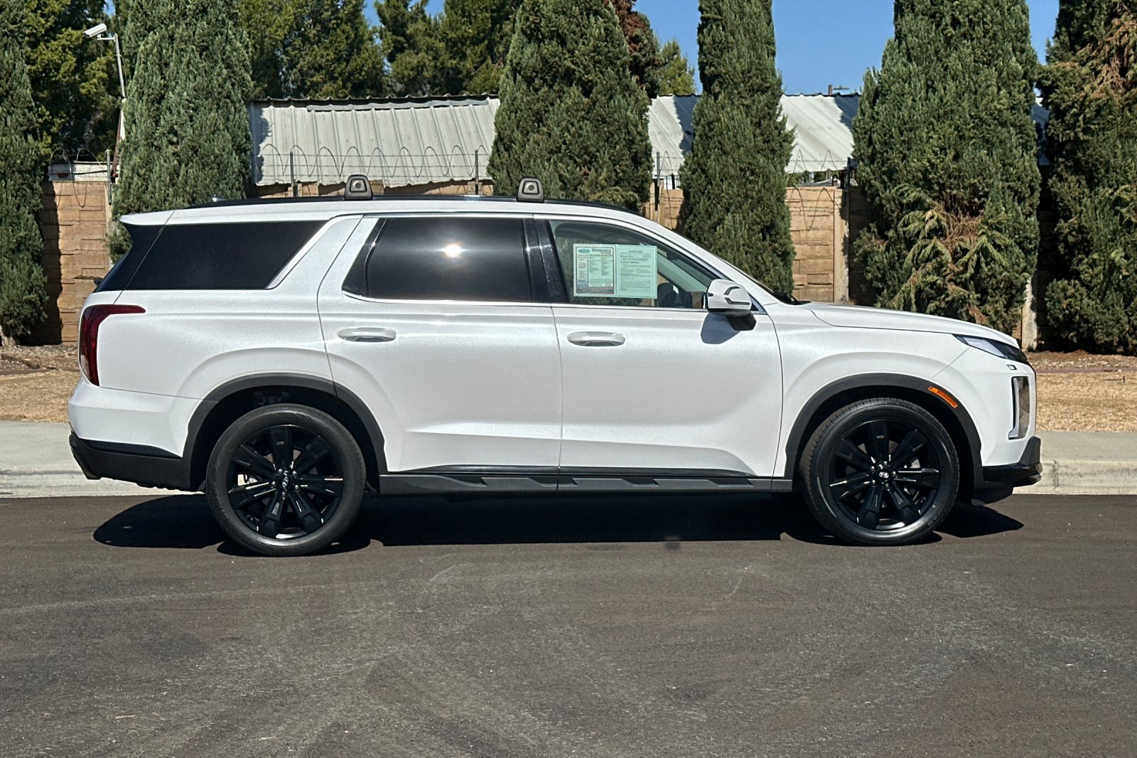 Used 2023 Hyundai Palisade XRT FWD image 3