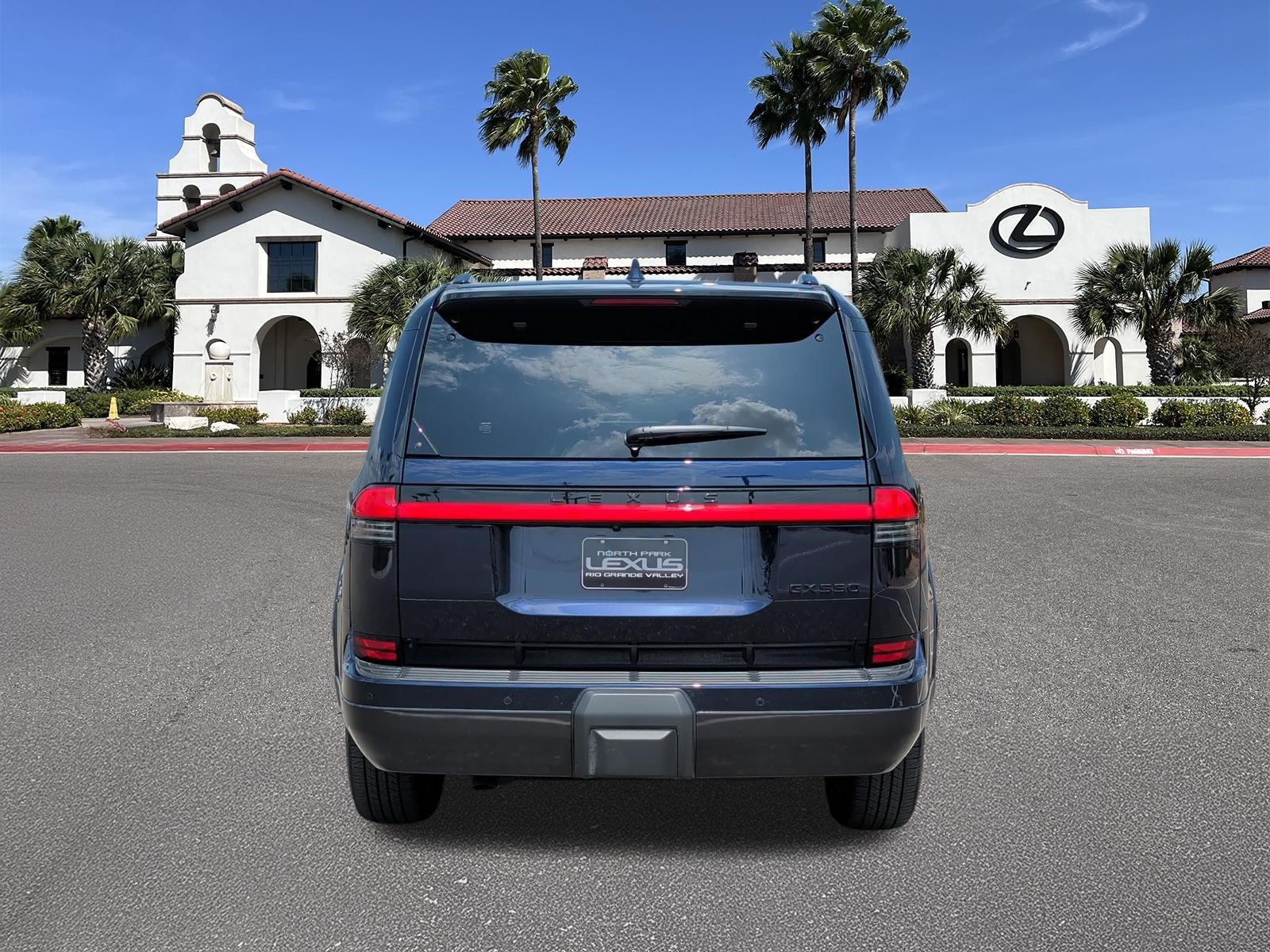 Certified 2026 Lexus GX 550 w/ Accessory Package (2T) AWD/4WD image 3