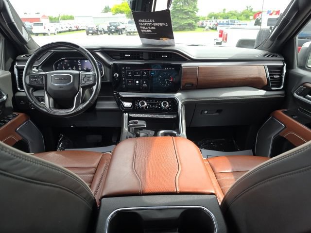 Used 2025 GMC Sierra 1500 Denali Ultimate AWD/4WD image 12