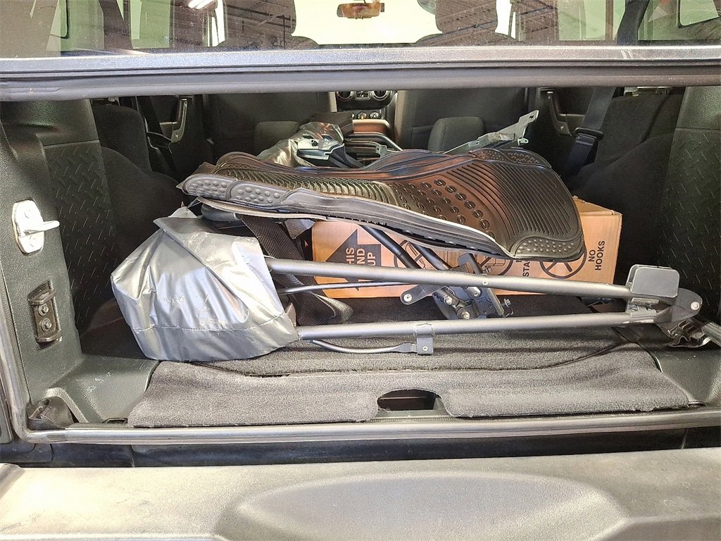 Used 2018 Jeep Wrangler Unlimited Sport S image 28