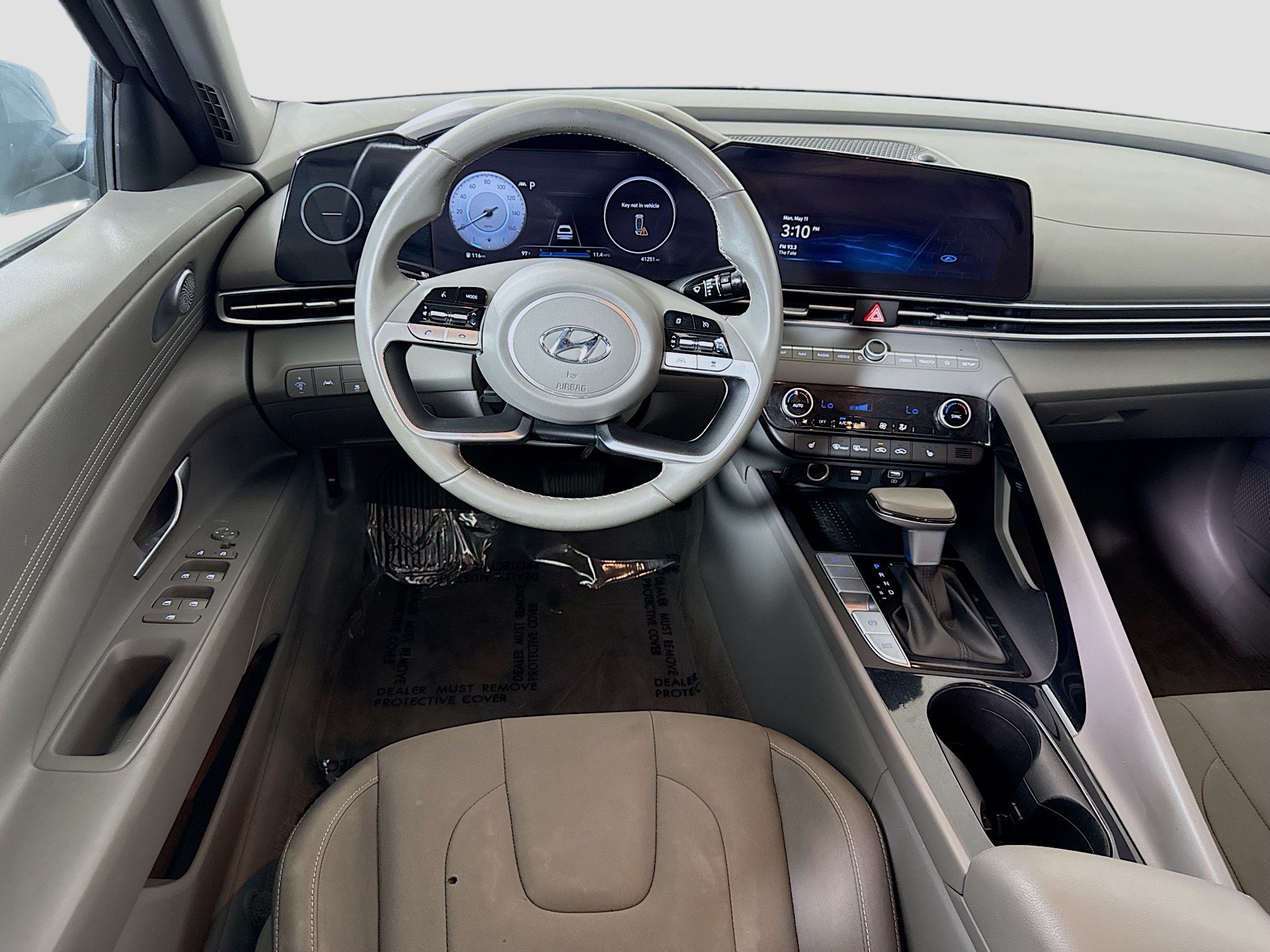 Used 2023 Hyundai Elantra SEL w/ Convenience Package FWD image 17