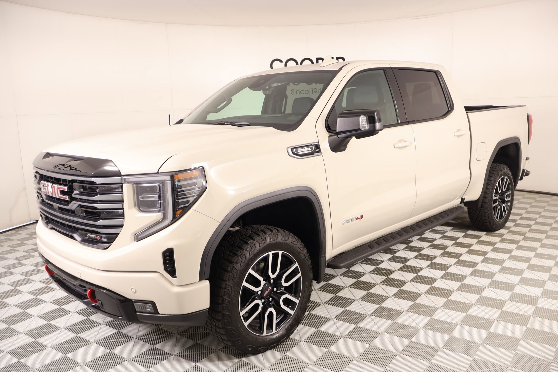 Used 2026 GMC Sierra 1500 AT4 w/ AT4 Premium Package AWD/4WD image 11