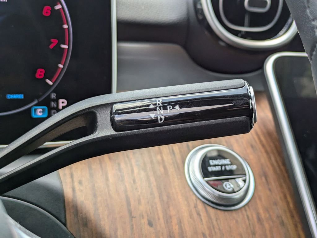 Used 2025 Mercedes-Benz C 300 4MATIC Sedan image 22