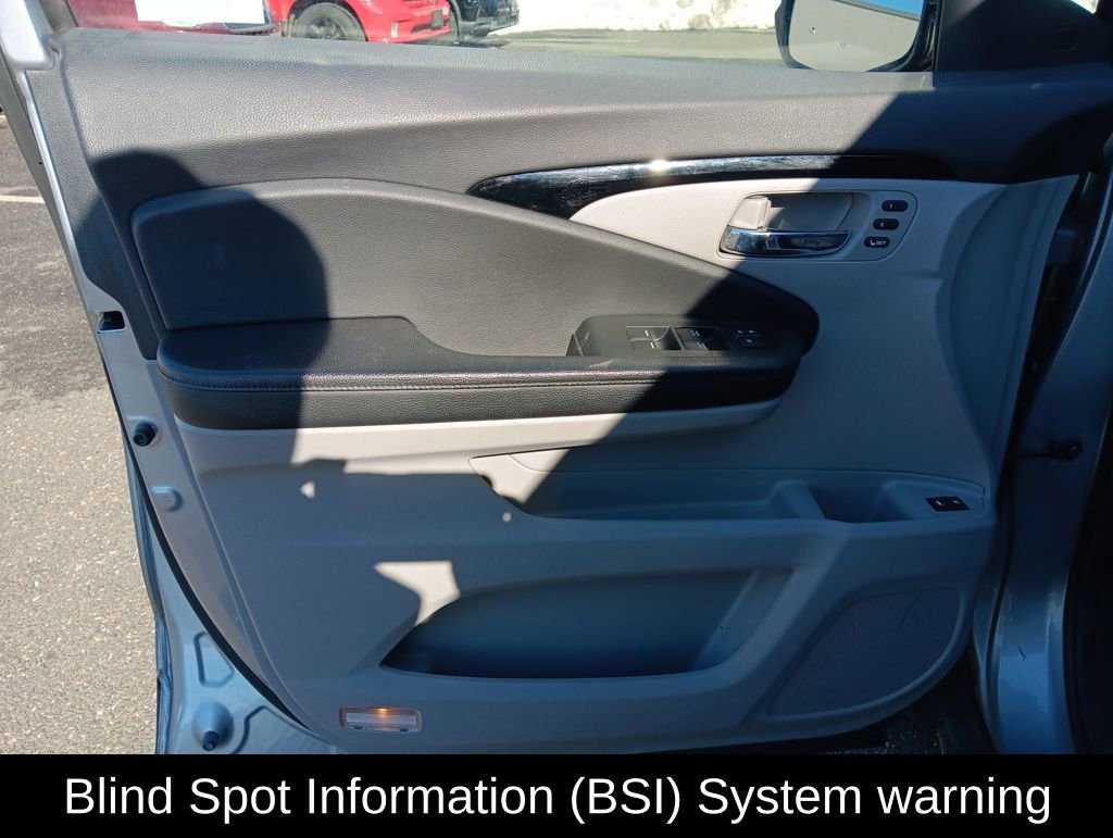 Used 2020 Honda Pilot Touring image 13