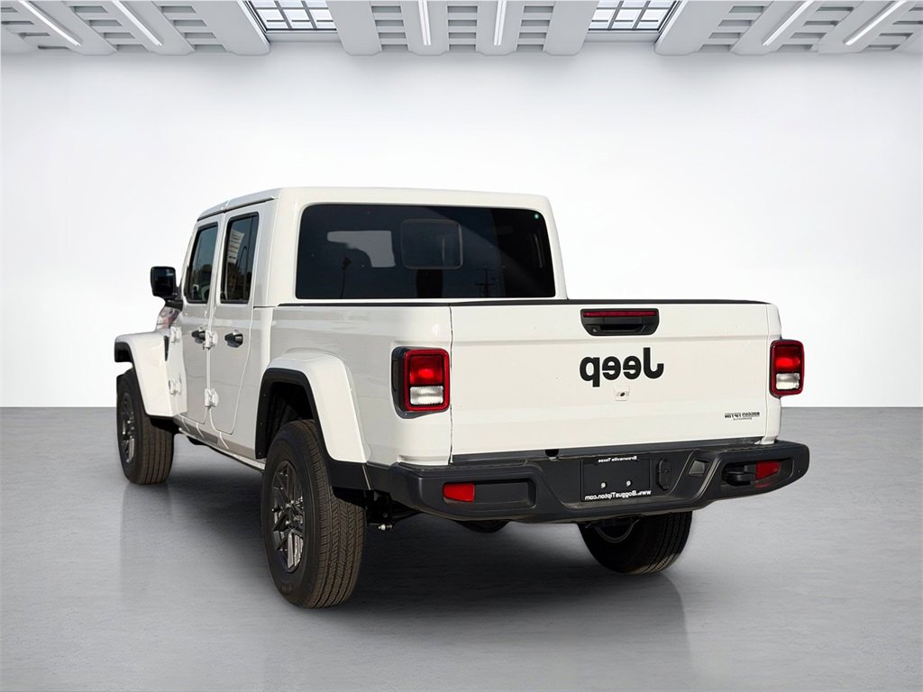 New 2025 Jeep Gladiator Sport image 7