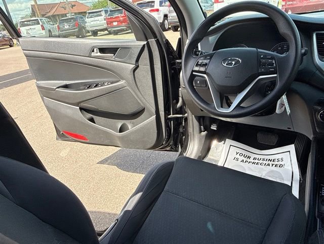 Used 2018 Hyundai Tucson SE AWD/4WD image 16