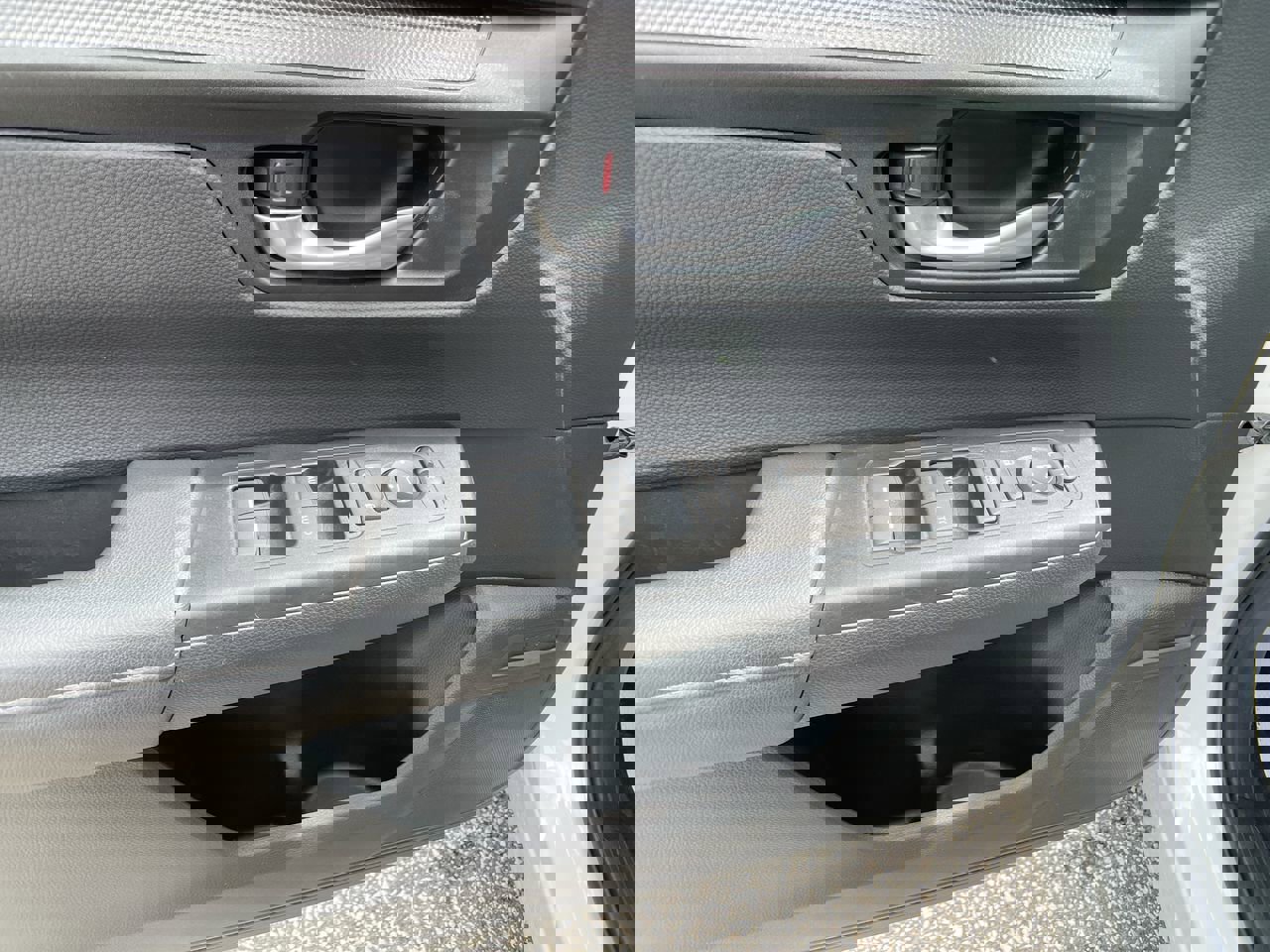 Used 2024 Honda CR-V EX image 14