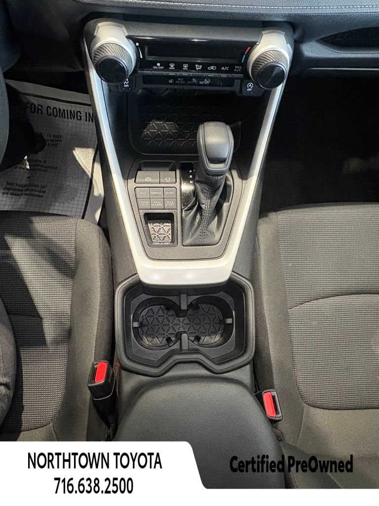 Used 2023 Toyota RAV4 LE AWD/4WD image 25