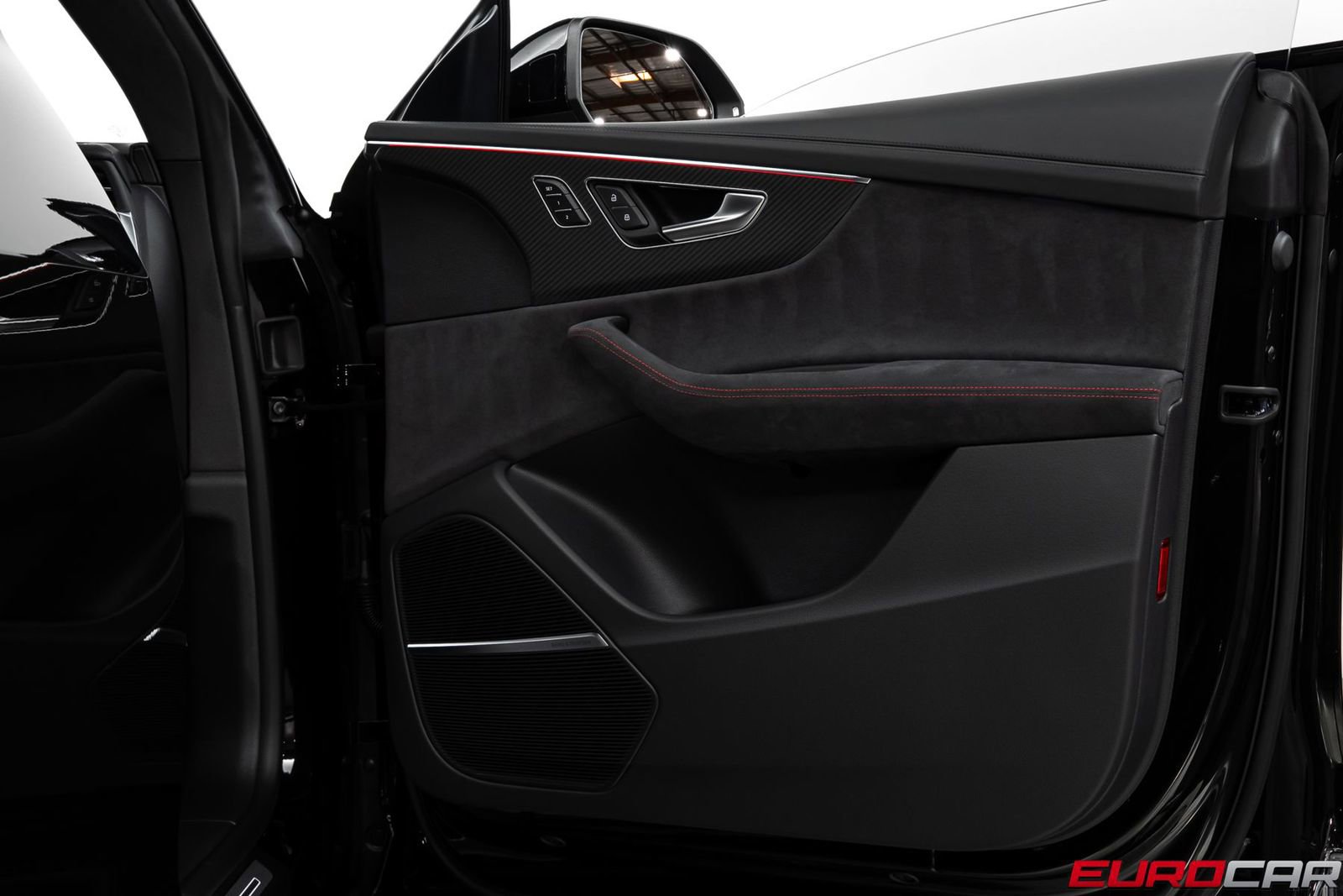 Used 2026 Audi RS Q8 performance image 29