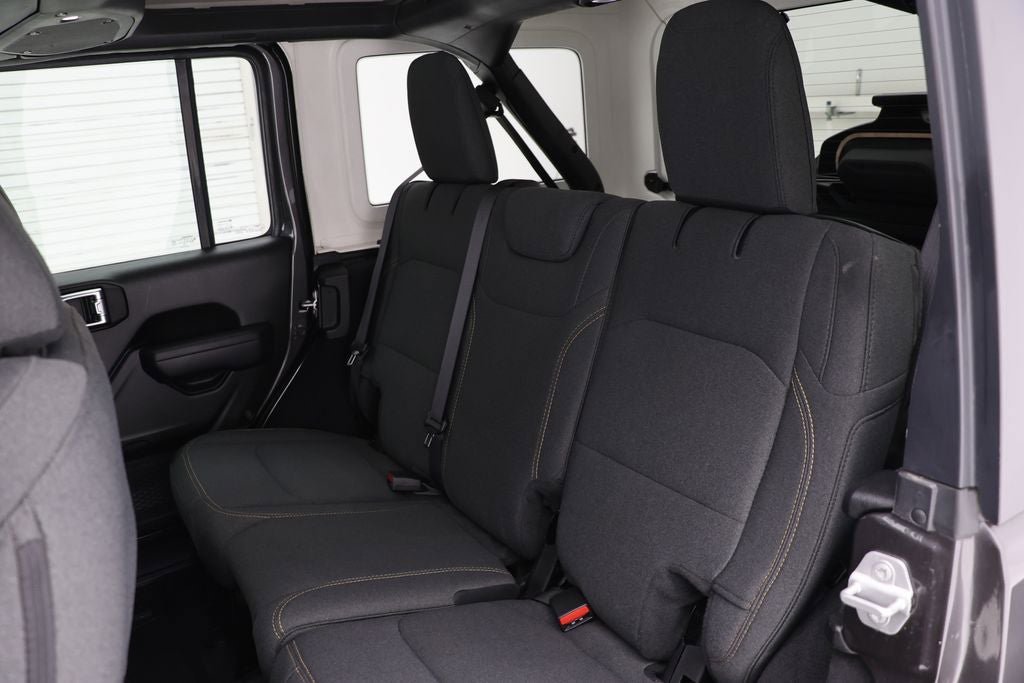 Used 2025 Jeep Wrangler Unlimited Sport AWD/4WD image 14