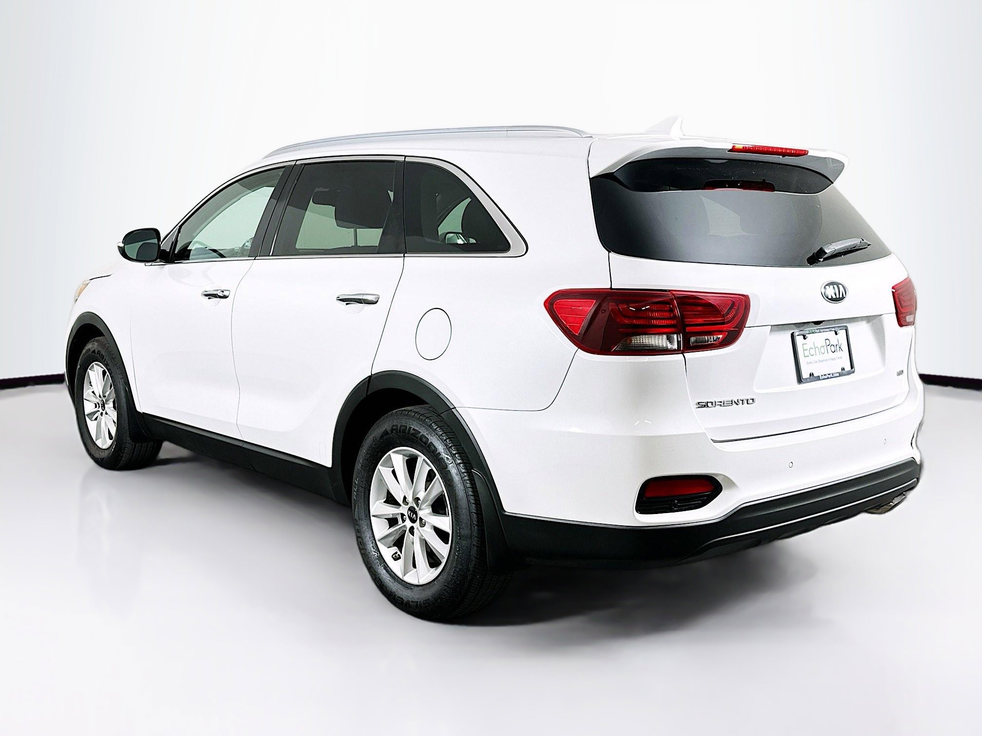 Used 2019 Kia Sorento LX w/ LX Convenience Package image 5