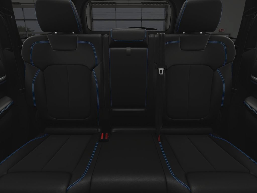 New 2024 Jeep Grand Cherokee Trailhawk w/ Advanced Protech Group II AWD/4WD image 20
