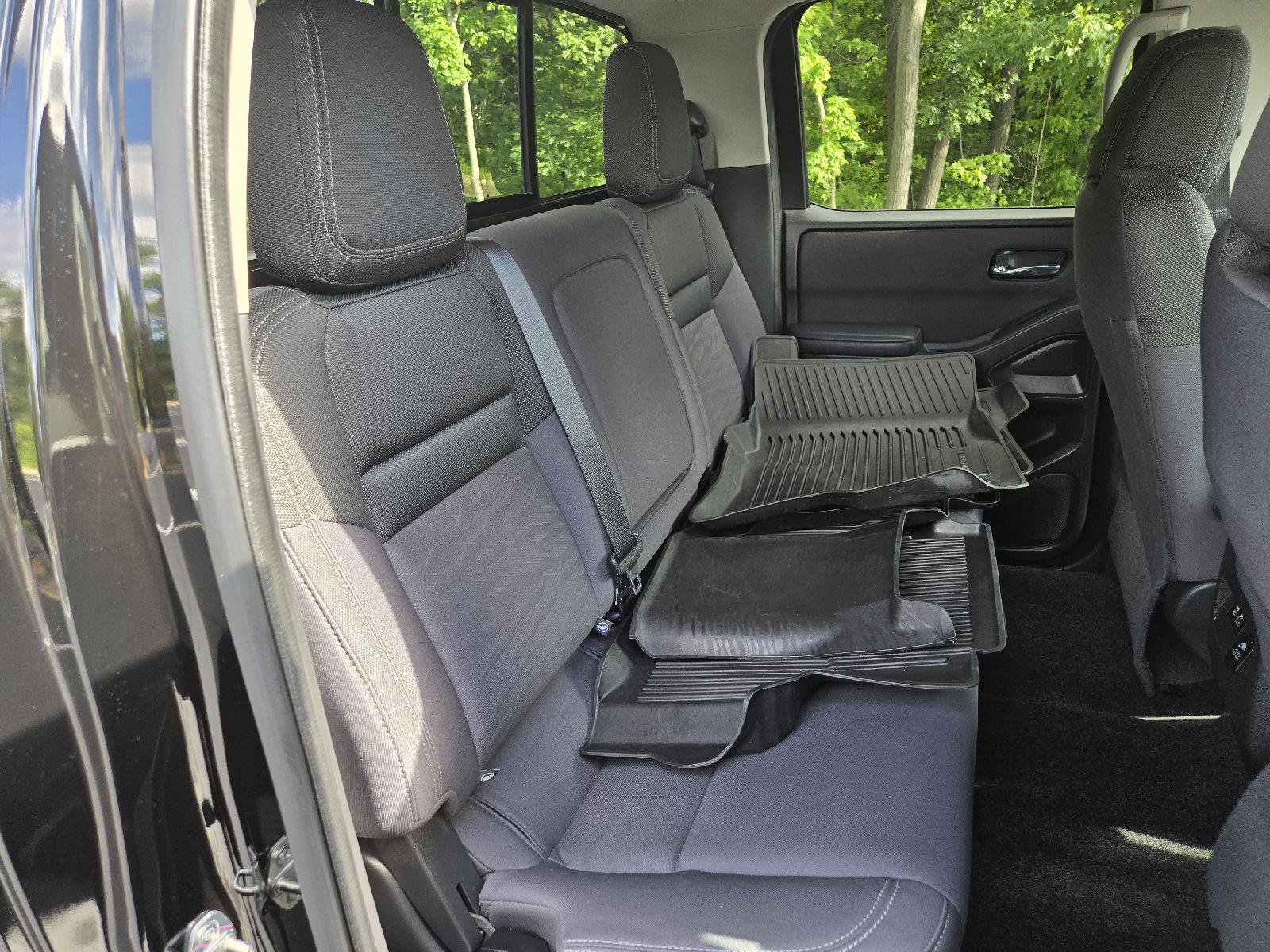 Used 2023 Nissan Frontier SV w/ SV Convenience Package AWD/4WD image 26