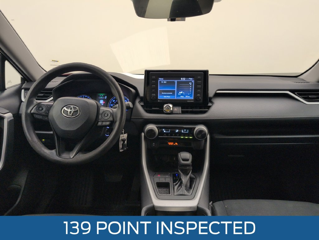 Used 2020 Toyota RAV4 LE FWD image 7