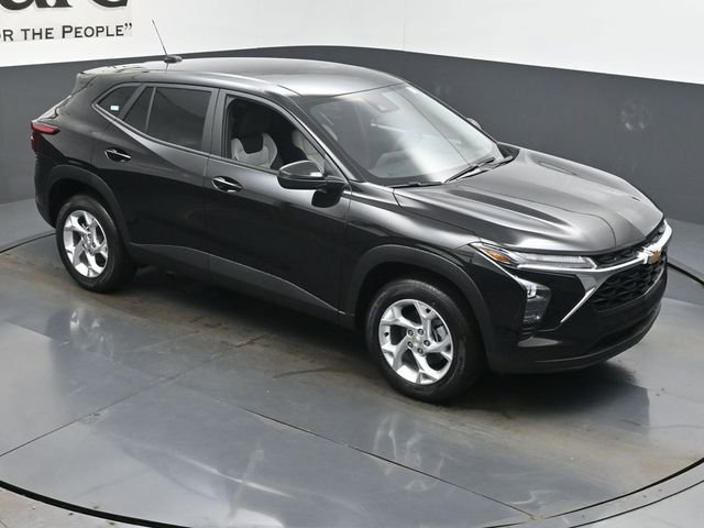 New 2026 Chevrolet Trax LS w/ LS Convenience Package image 26