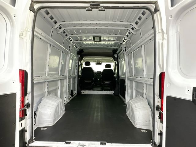 Used 2025 RAM ProMaster 2500 w/ Convenience Group image 29