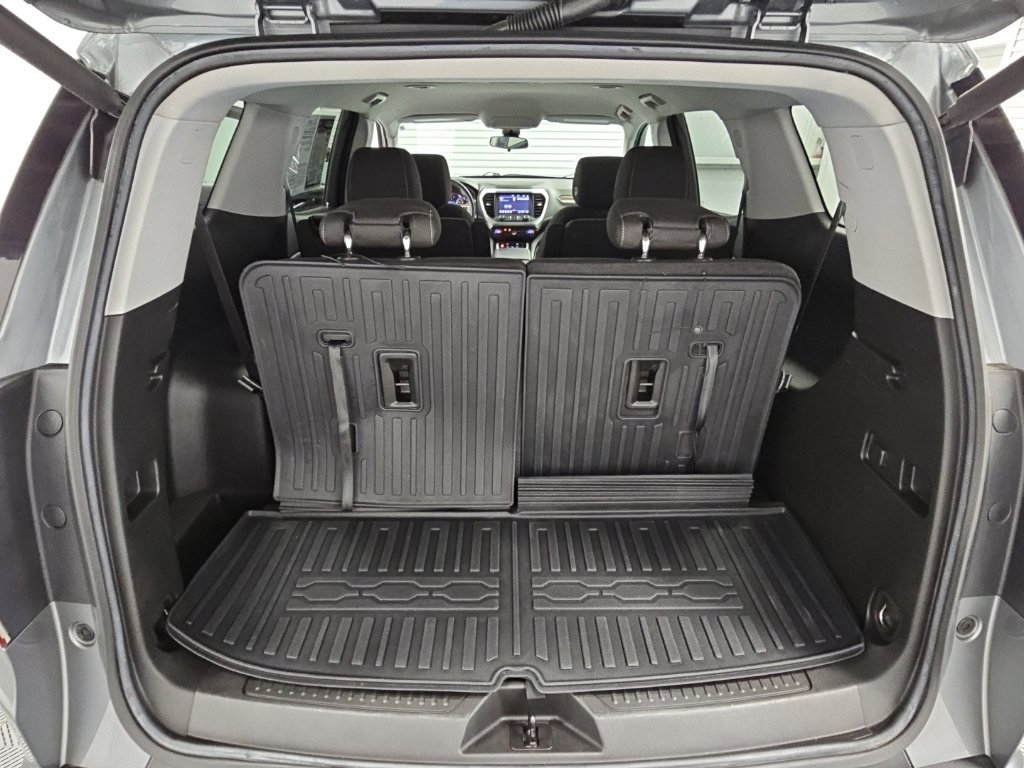 Used 2022 GMC Acadia SLE w/ Driver Convenience Package FWD image 34