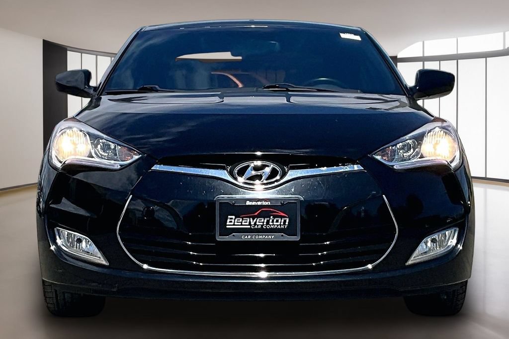 Used 2016 Hyundai Veloster w/ Option Group 02 FWD image 5