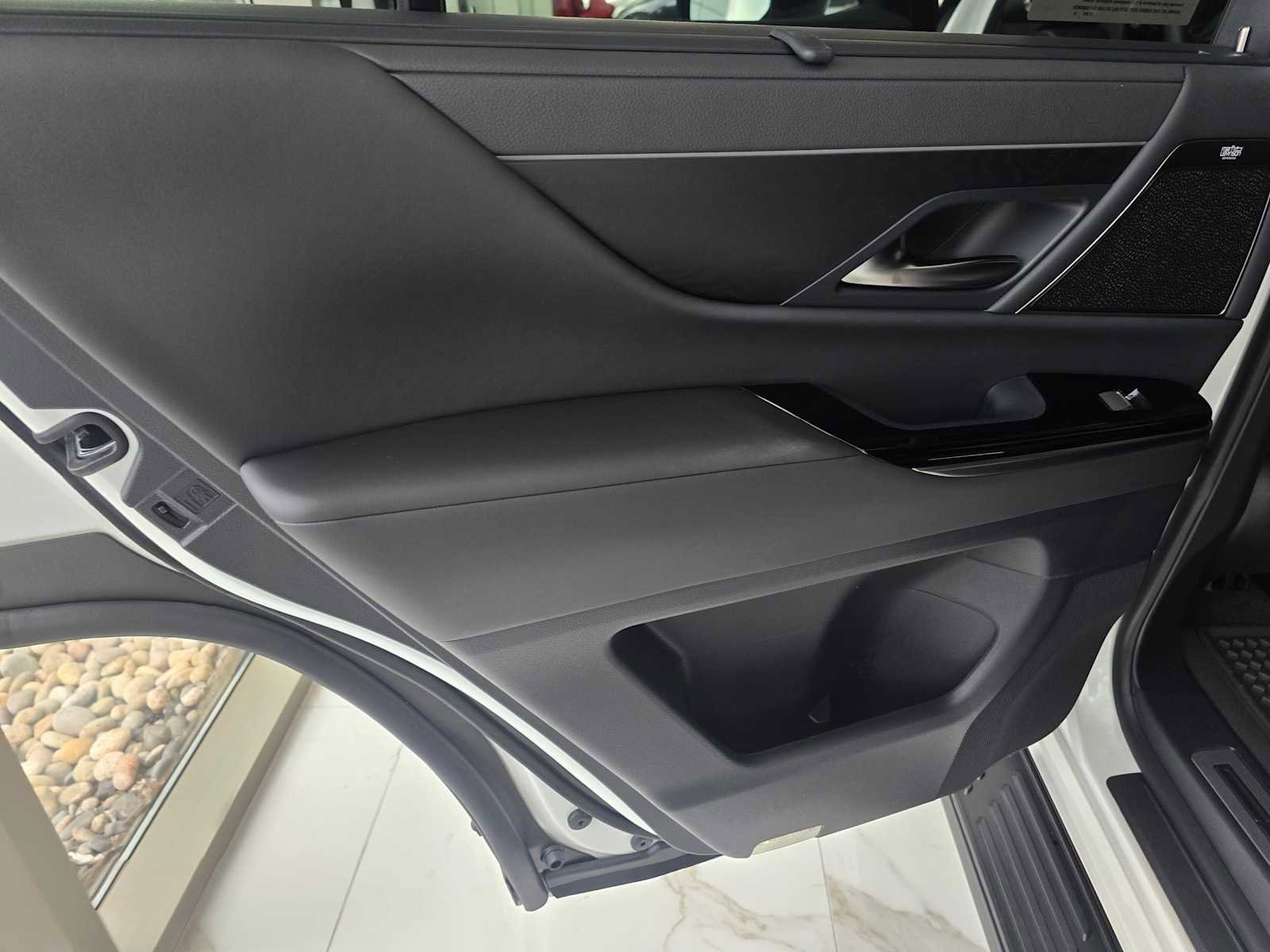 New 2026 Lexus LX 700h Luxury image 18