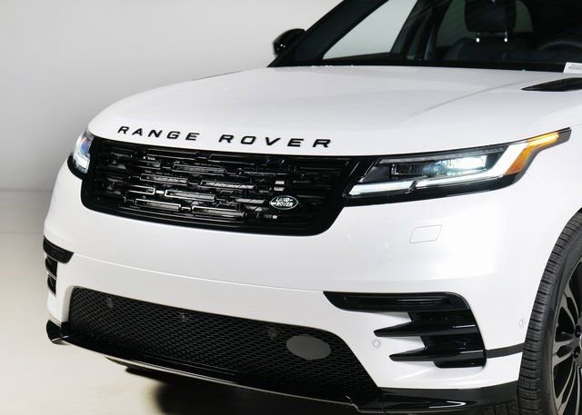 New 2026 Land Rover Range Rover Velar Dynamic SE AWD/4WD image 26