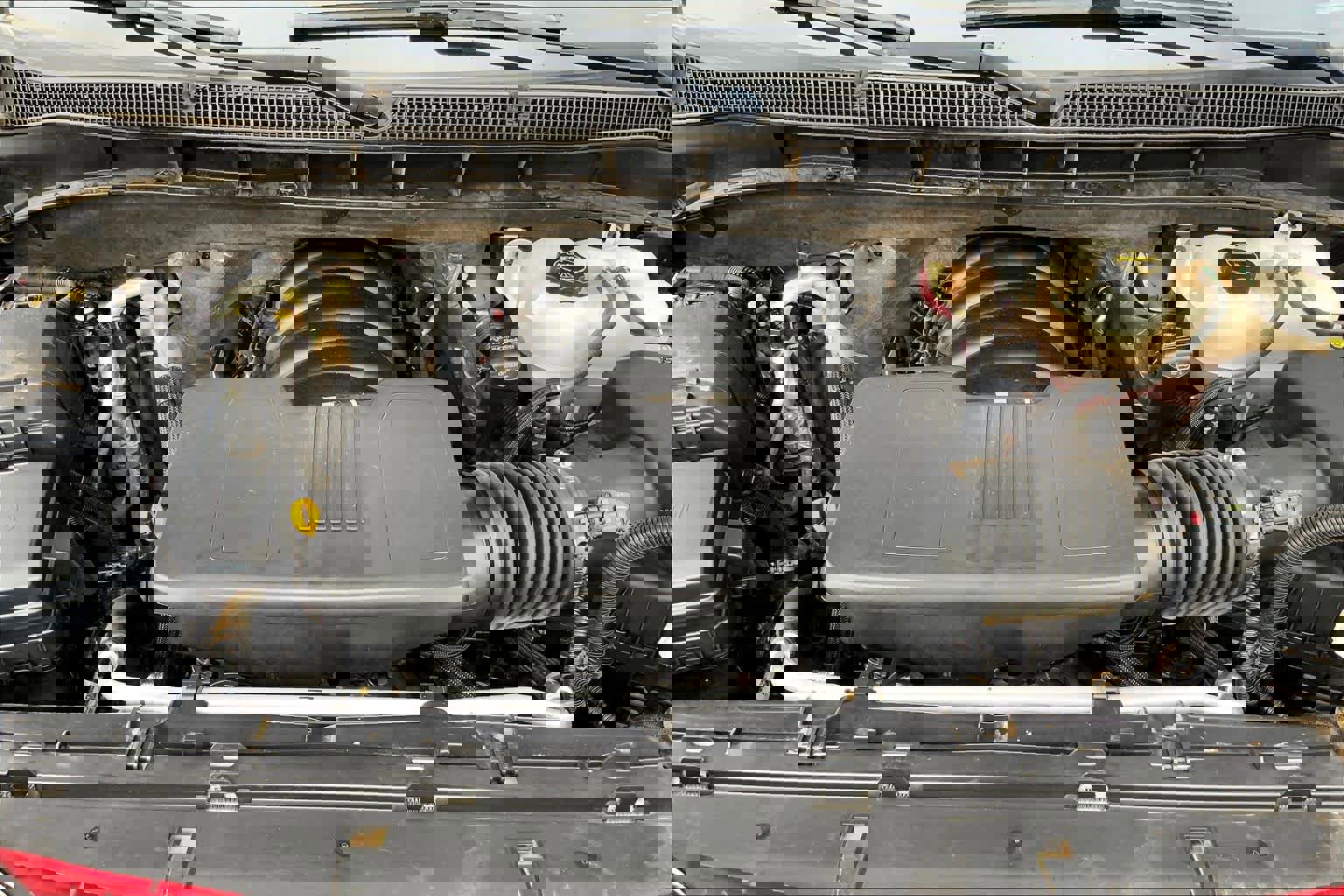 Certified 2024 Chevrolet Tahoe Z71 w/ Luxury Package AWD/4WD image 32