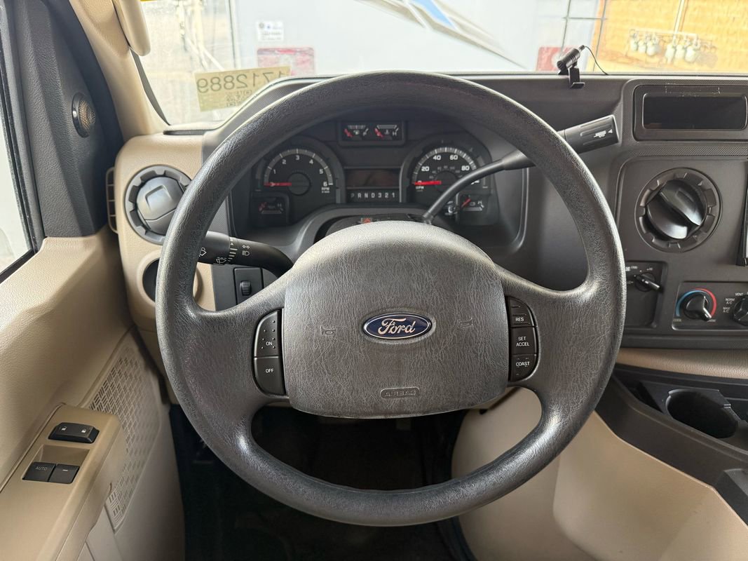 Used 2015 Ford E-450 and Econoline 450 Super Duty w/ Motorhome Prep Package image 13