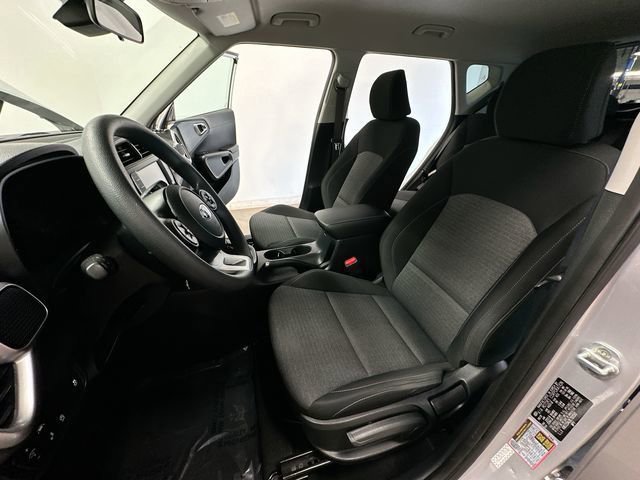 Used 2020 Kia Soul S FWD image 15