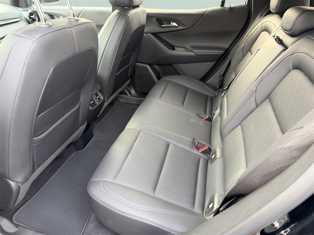 Used 2025 Chevrolet Equinox LT w/ Convenience Package II image 29