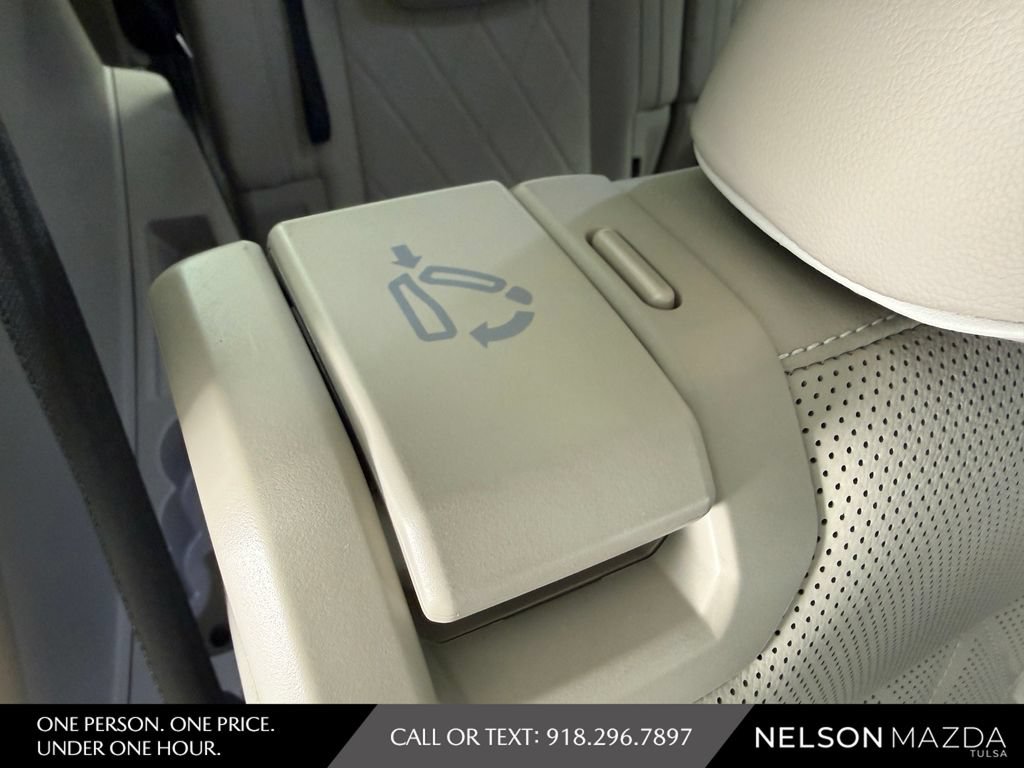 Used 2024 Volkswagen Atlas SEL Premium R-Line AWD/4WD image 44