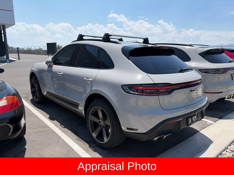 Certified 2024 Porsche Macan S AWD/4WD image 4