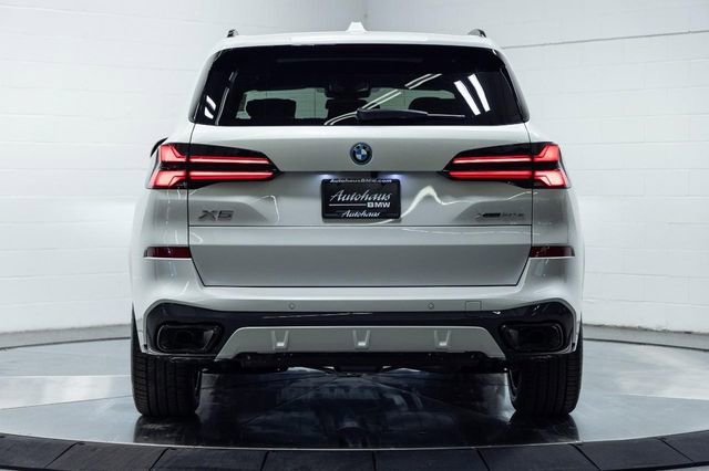 New 2026 BMW X5 xDrive50e image 10