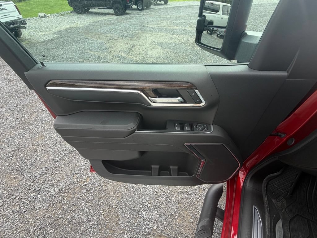 Used 2024 GMC Sierra 1500 Elevation w/ Max Trailering Package AWD/4WD image 5