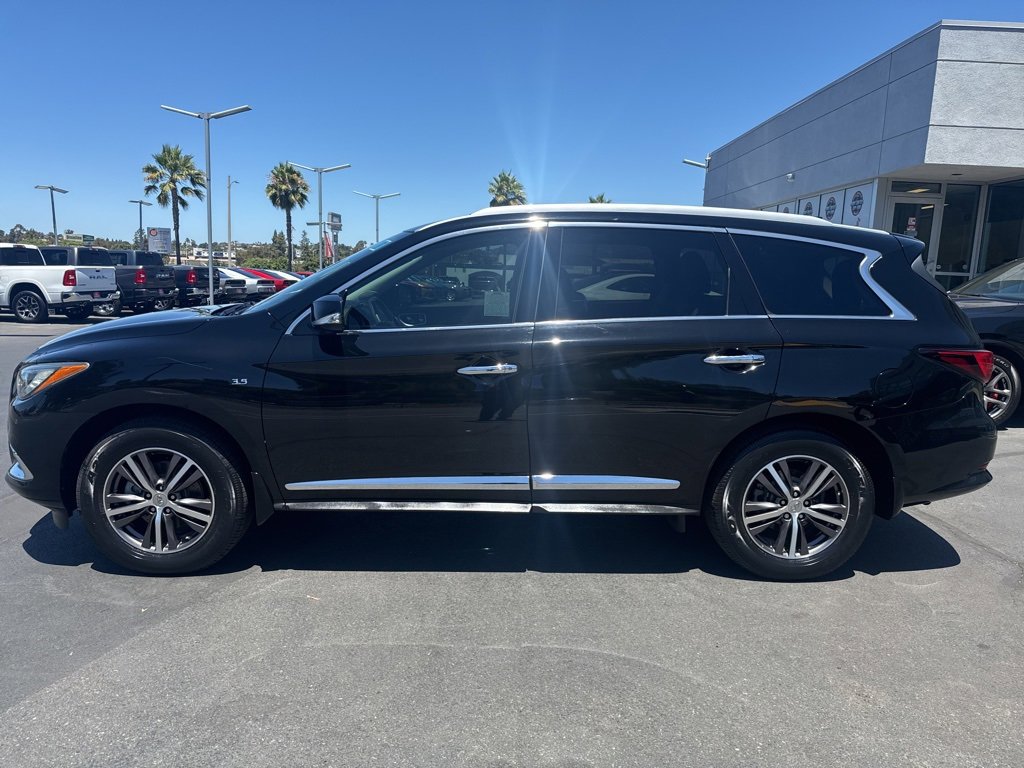 Used 2019 INFINITI QX60 Luxe w/ Essential Package image 4