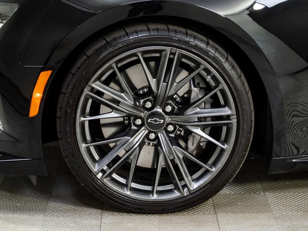 Used 2023 Chevrolet Camaro ZL1 RWD image 32