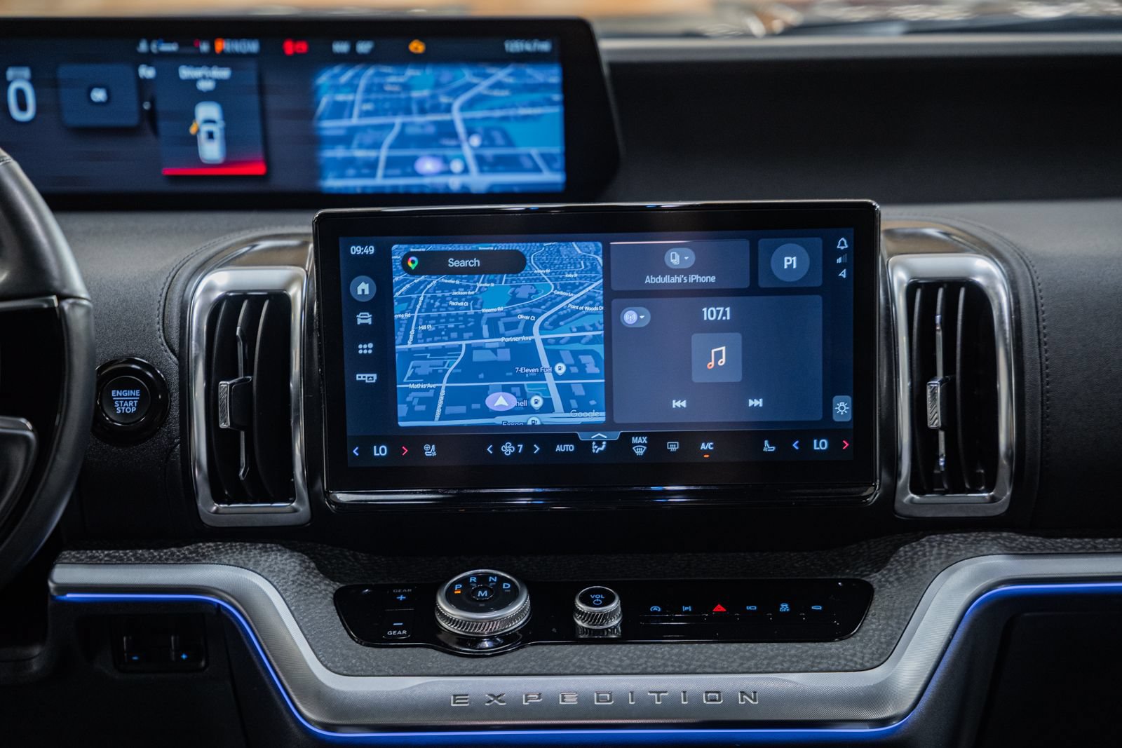 Certified 2025 Ford Expedition Tremor AWD/4WD image 24