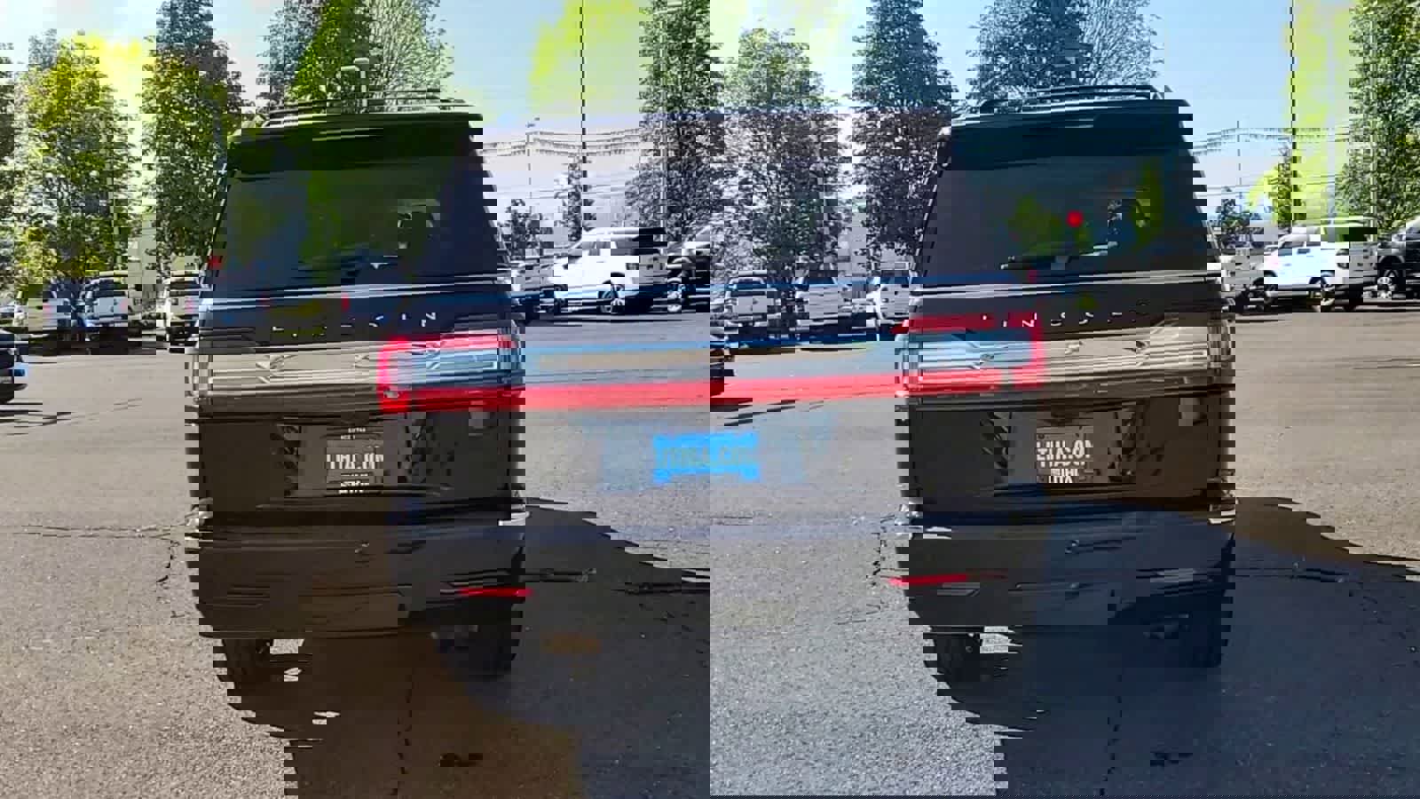 Used 2018 Lincoln Navigator Reserve w/ Technology Package AWD/4WD image 7