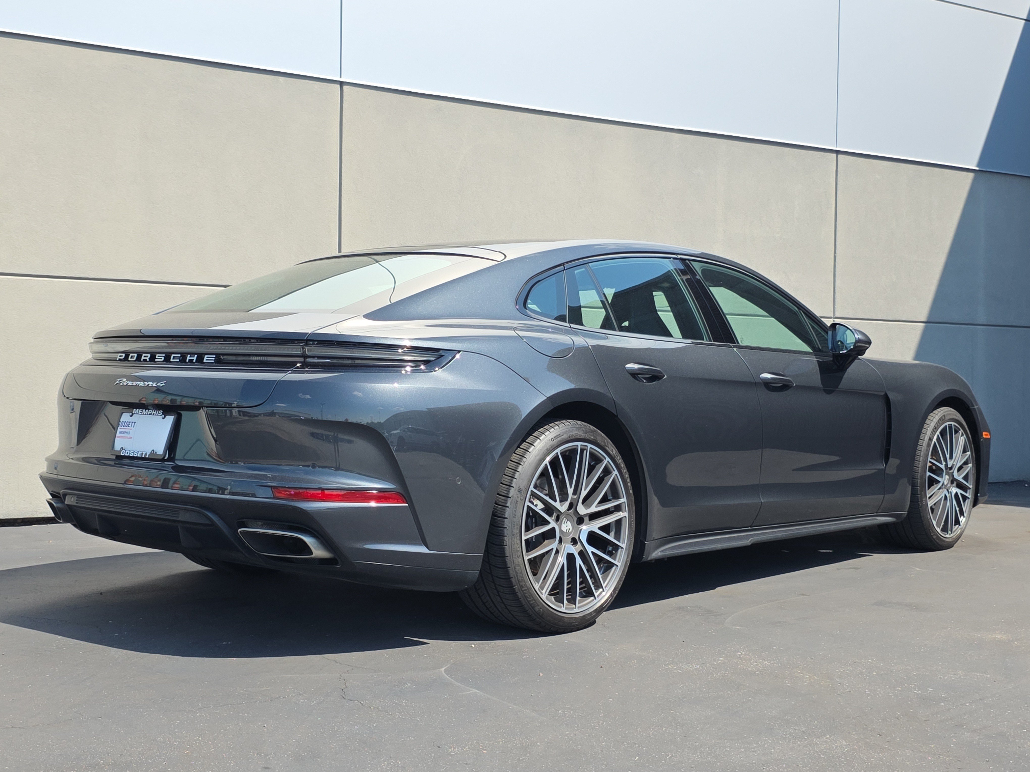 Certified 2024 Porsche Panamera image 7