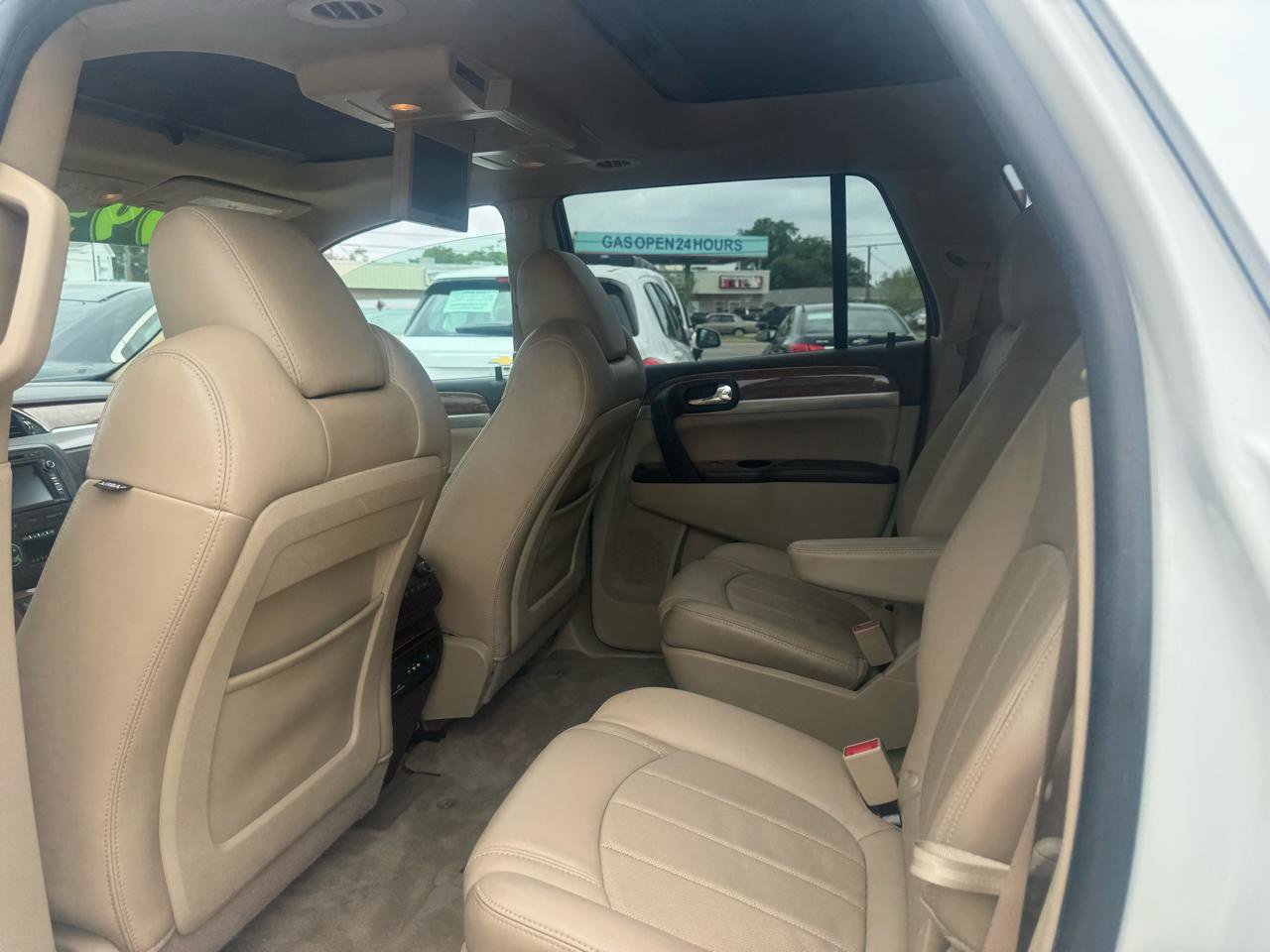 Used 2012 Buick Enclave Premium w/ Trailering Provision Package FWD image 8