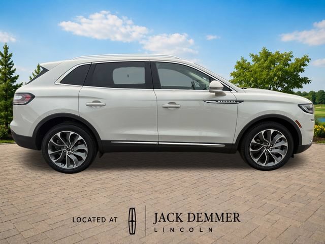 Certified 2023 Lincoln Nautilus Reserve AWD/4WD image 9