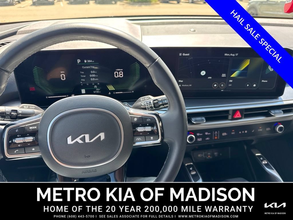 Used 2025 Kia Sorento EX FWD image 16