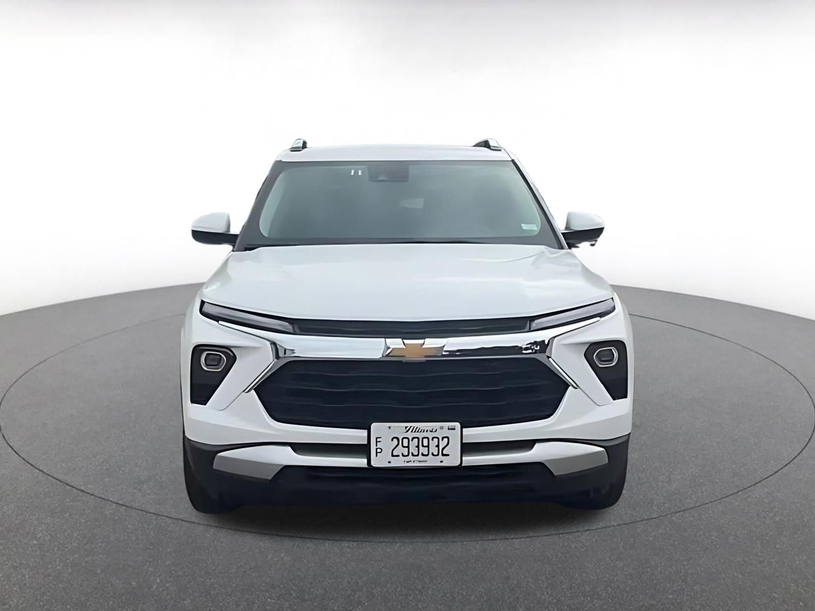 Used 2025 Chevrolet TrailBlazer LT FWD image 3