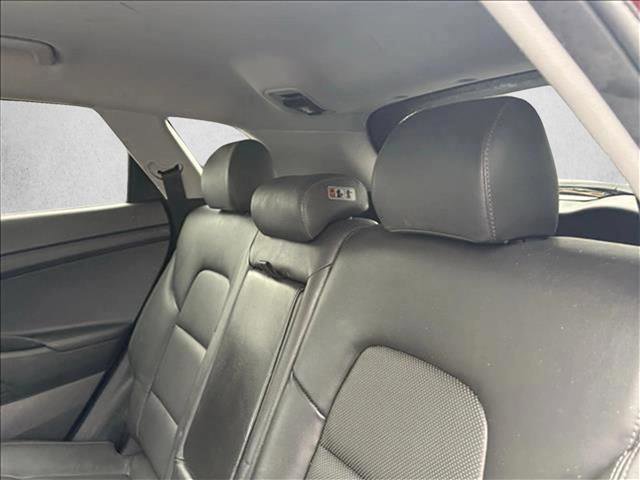 Used 2019 Hyundai Tucson Limited w/ Cargo Package FWD image 16
