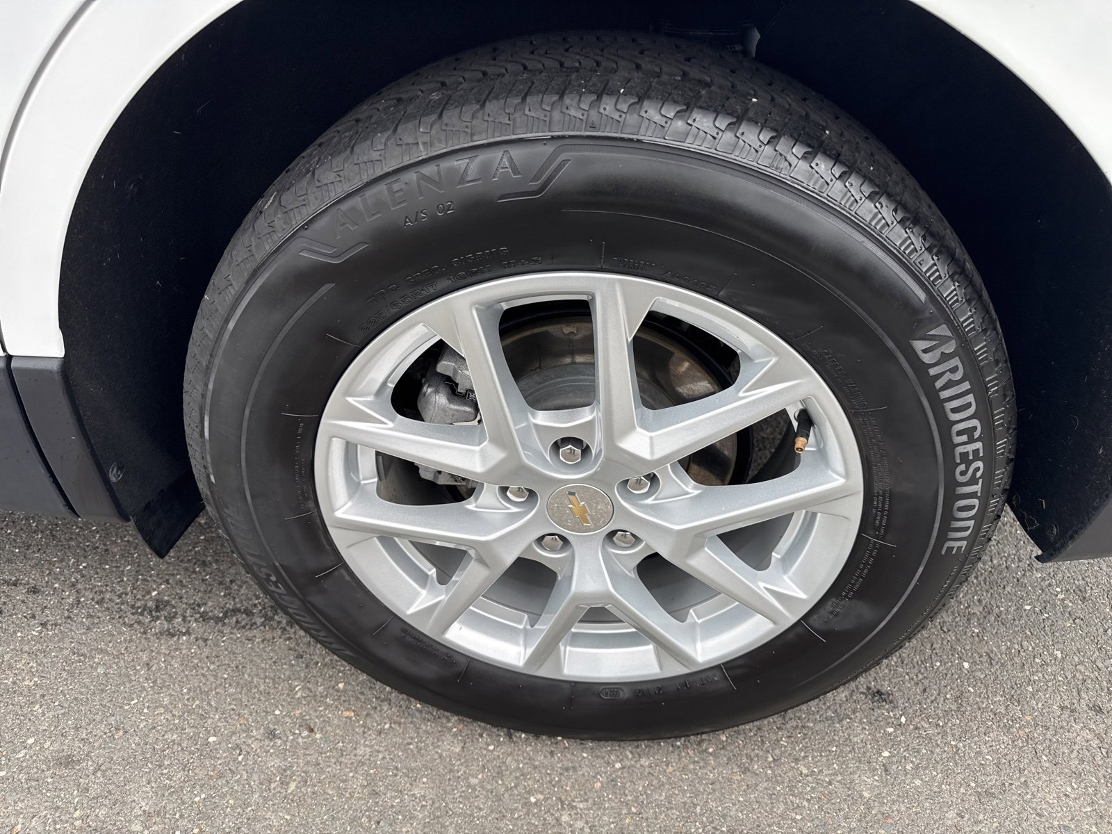 Used 2024 Chevrolet Equinox LT image 10