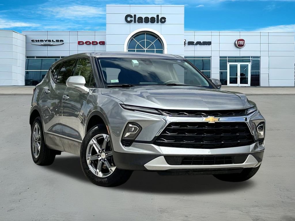 Used 2025 Chevrolet Blazer LT