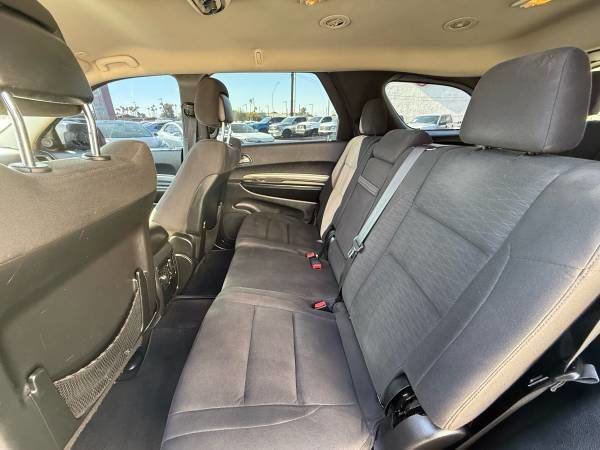 Used 2018 Dodge Durango SXT w/ 3rd Row Seating Group image 15